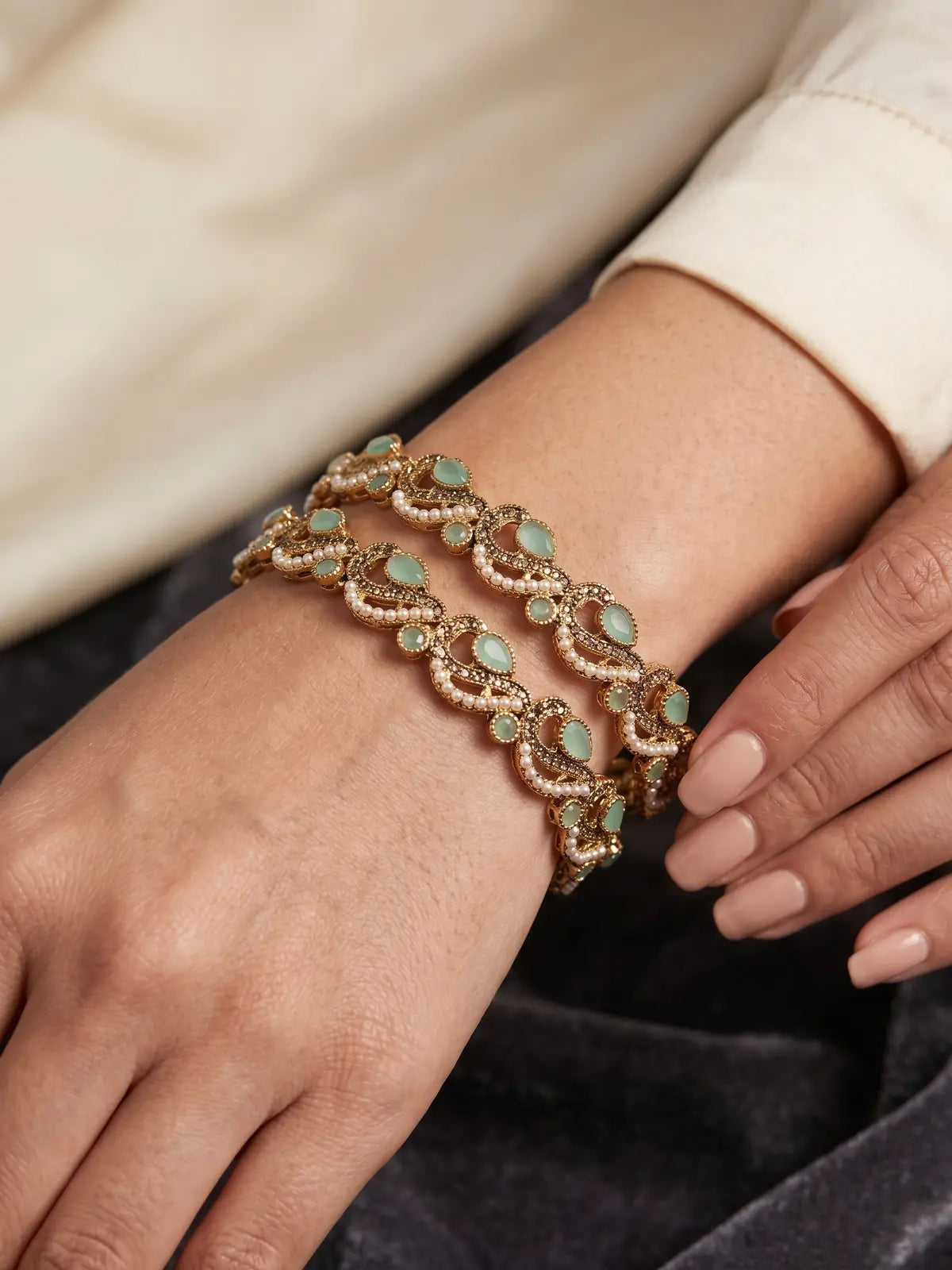 Thana Bangle