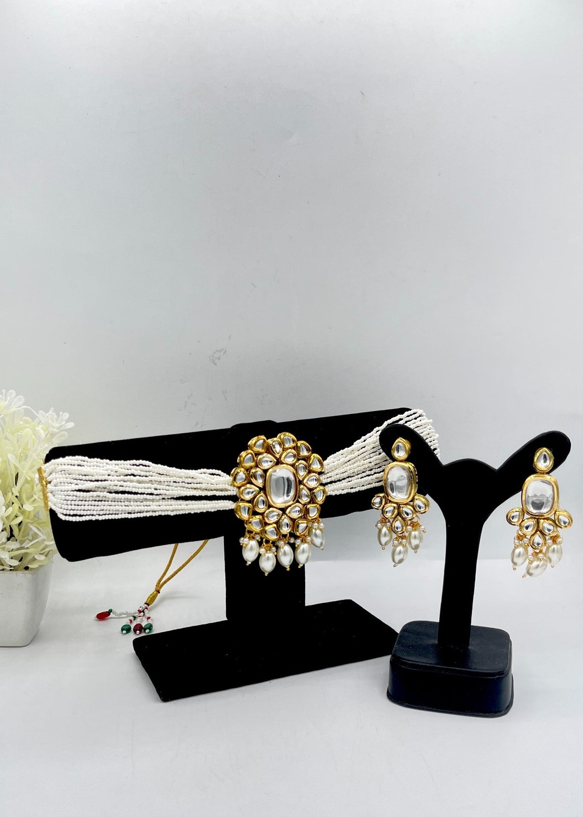 Shop the The Celestia Leaf Choker Set from Zarosh Jewel