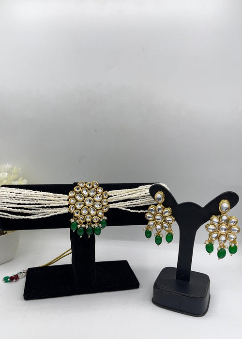 Shop the The Elara Kundan Choker Set from Zarosh Jewel