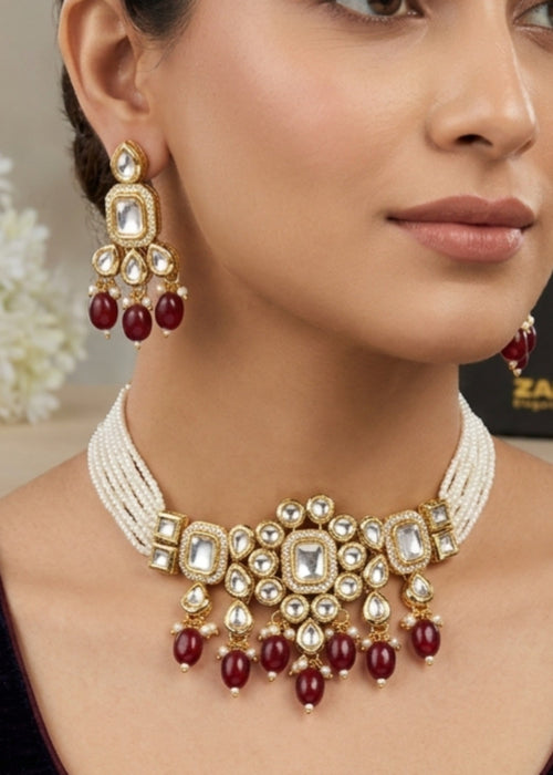 Shop the The Empress Kundan Cut Choker Set from Zarosh Jewel