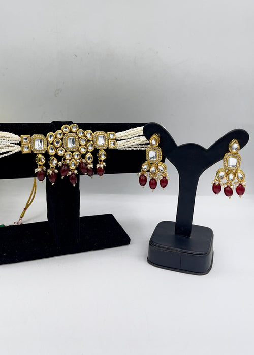 Shop the The Empress Kundan Cut Choker Set from Zarosh Jewel