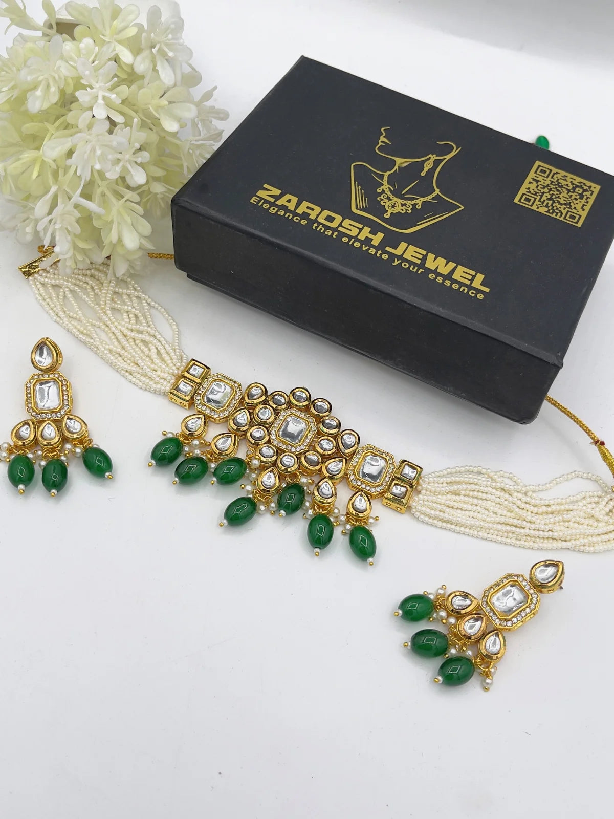 The Empress Kundan Cut Choker Set