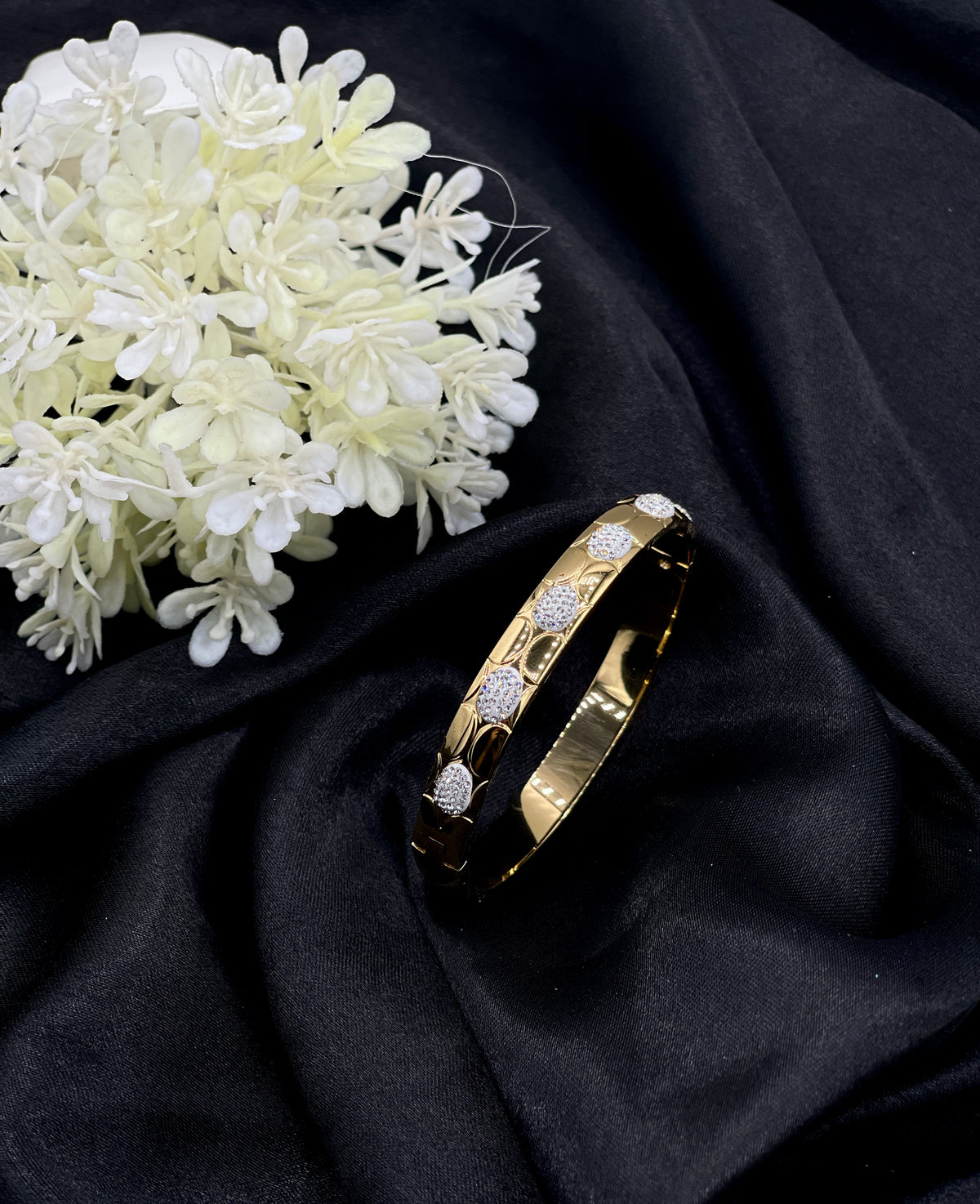 Shop the Tooba Openable Bracelet from Zarosh Jewel