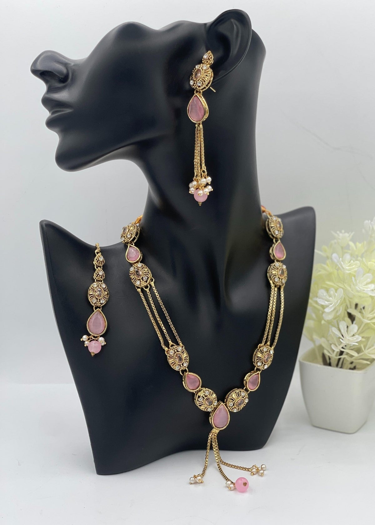 Shop the Velora Majesty Necklace Set from Zarosh Jewel