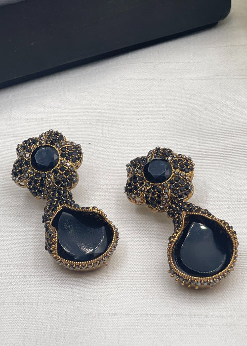 Shop the Wafiya Earring from Zarosh Jewel