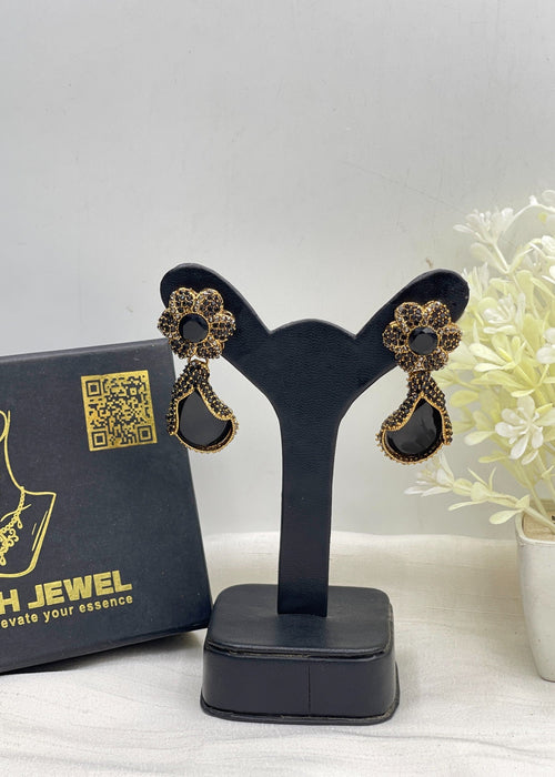 Shop the Wafiya Earring from Zarosh Jewel