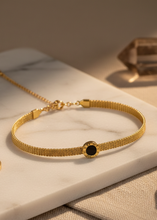 Shop the Waqt Mesh Bracelet from Zarosh Jewel