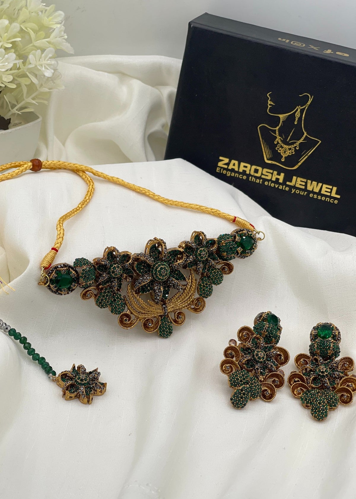 Shop the Warisha Choker Set from Zarosh Jewel