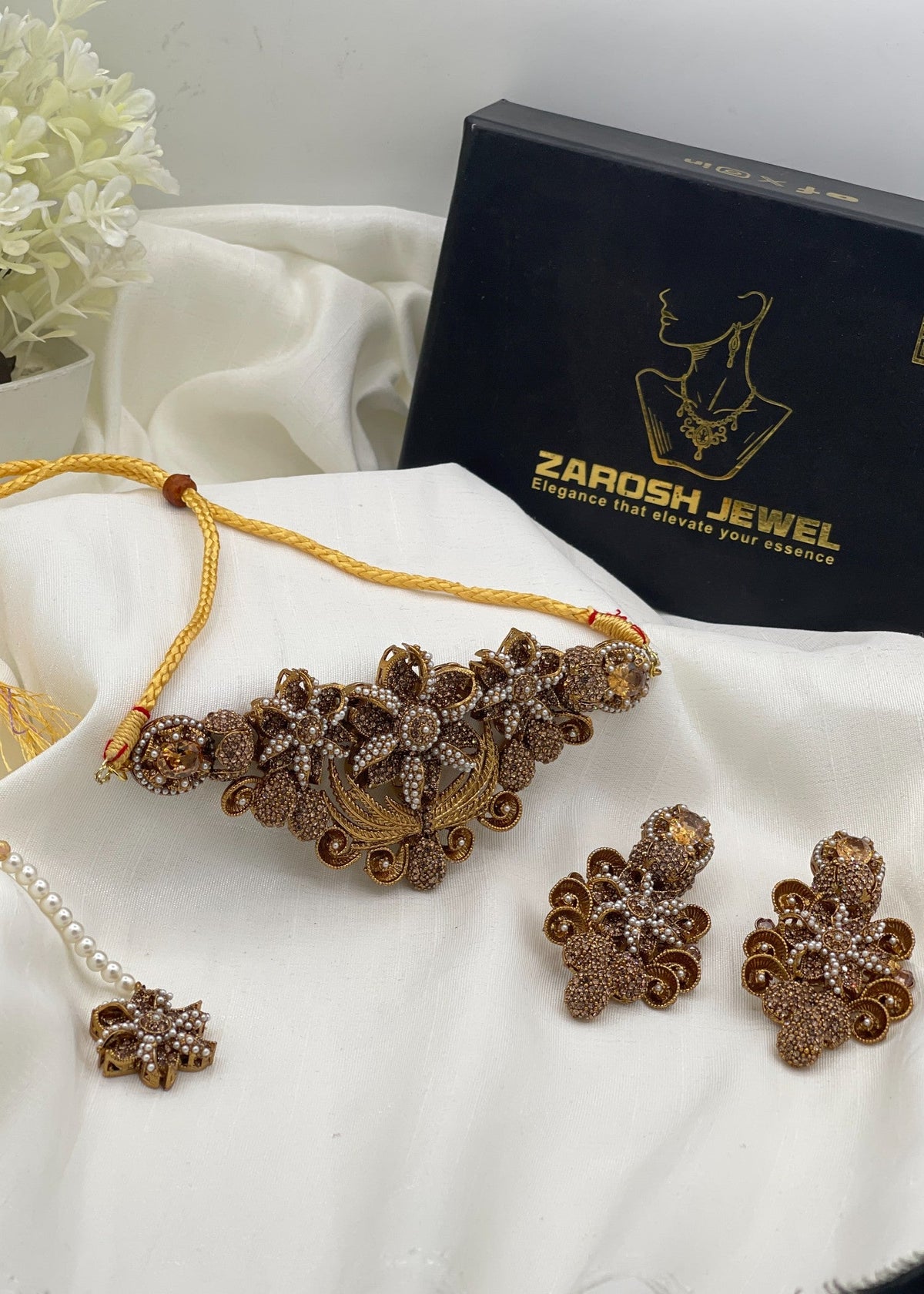 Shop the Warisha Choker Set from Zarosh Jewel