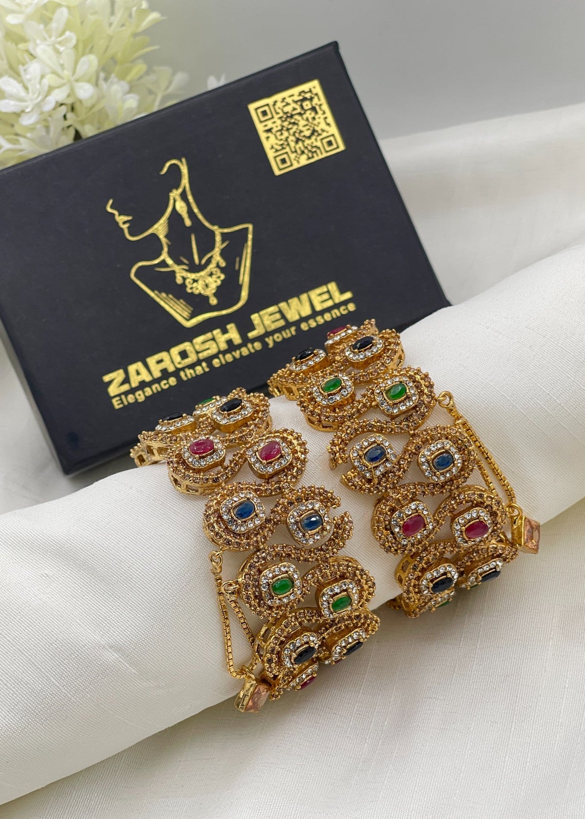 Widad Bangle by Zarosh Jewel