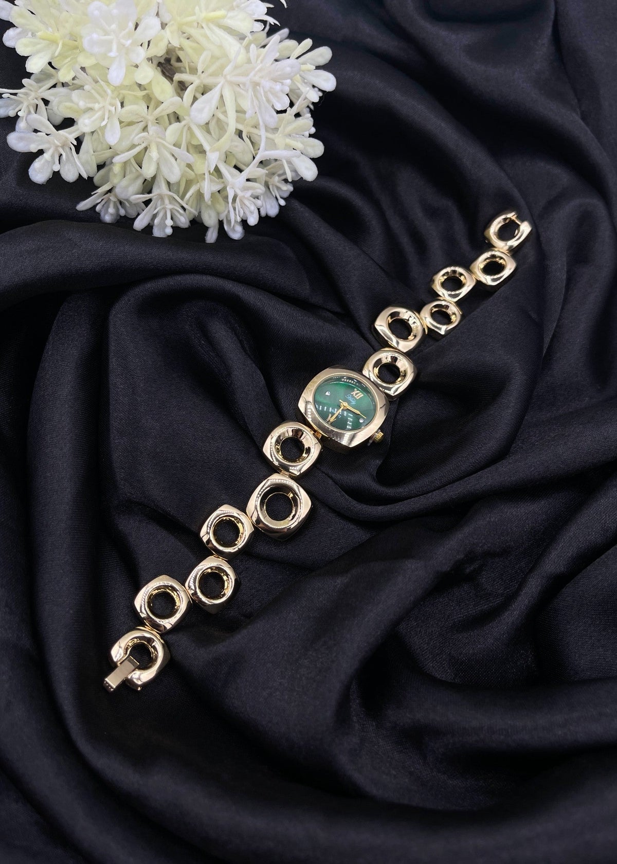 Shop the Women Watch - 0017 from Zarosh Jewel