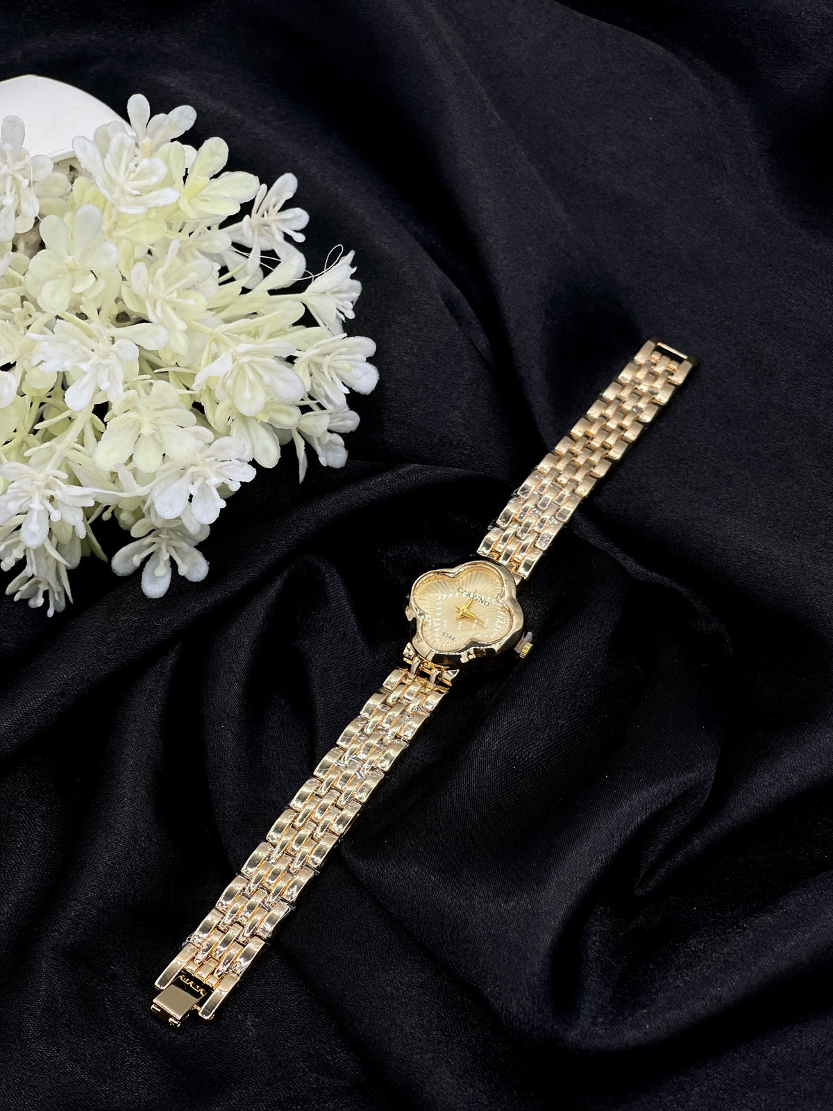 Shop the Women Watch - 0027 from Zarosh Jewel