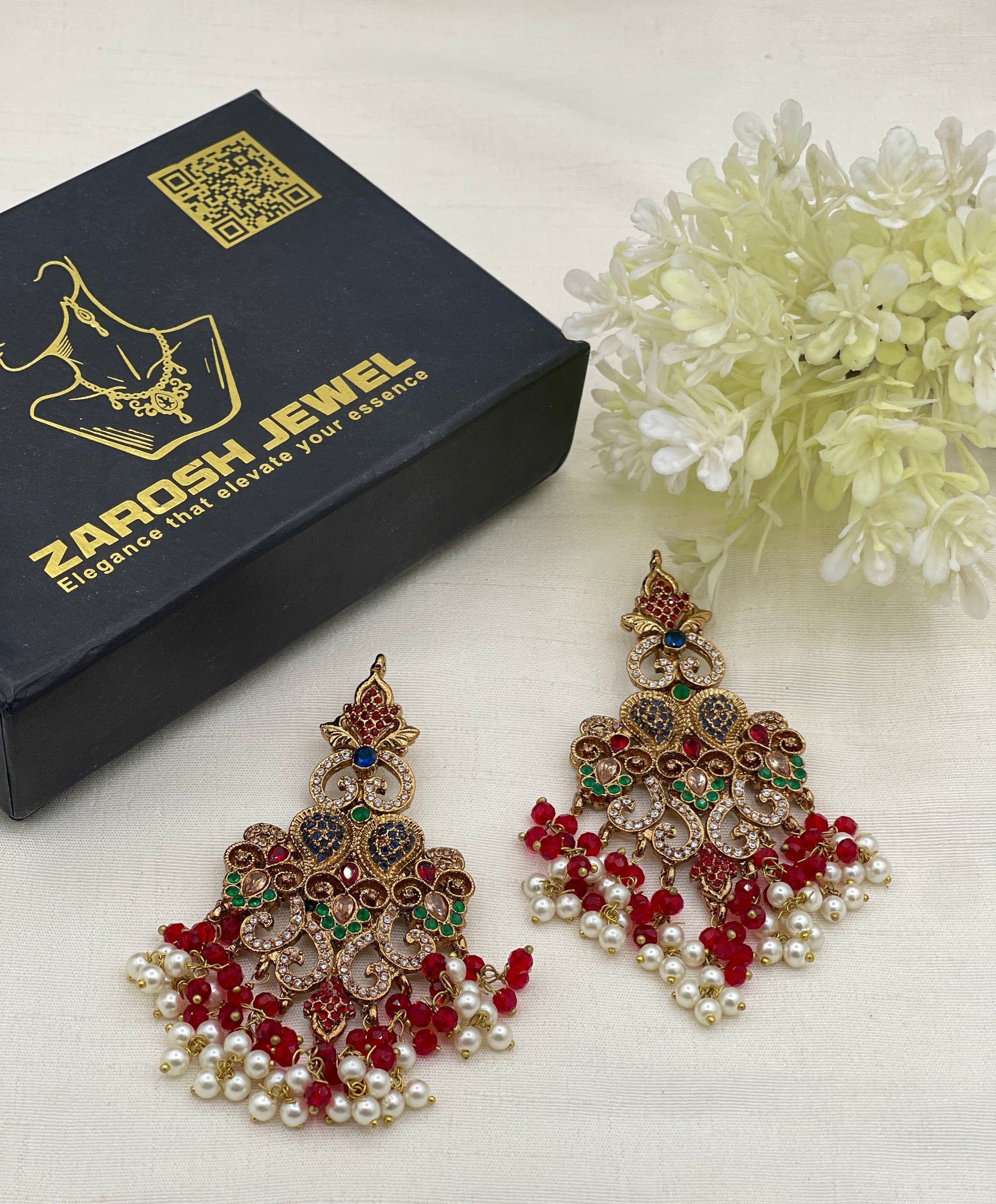 Yashfeen chandelier Earring