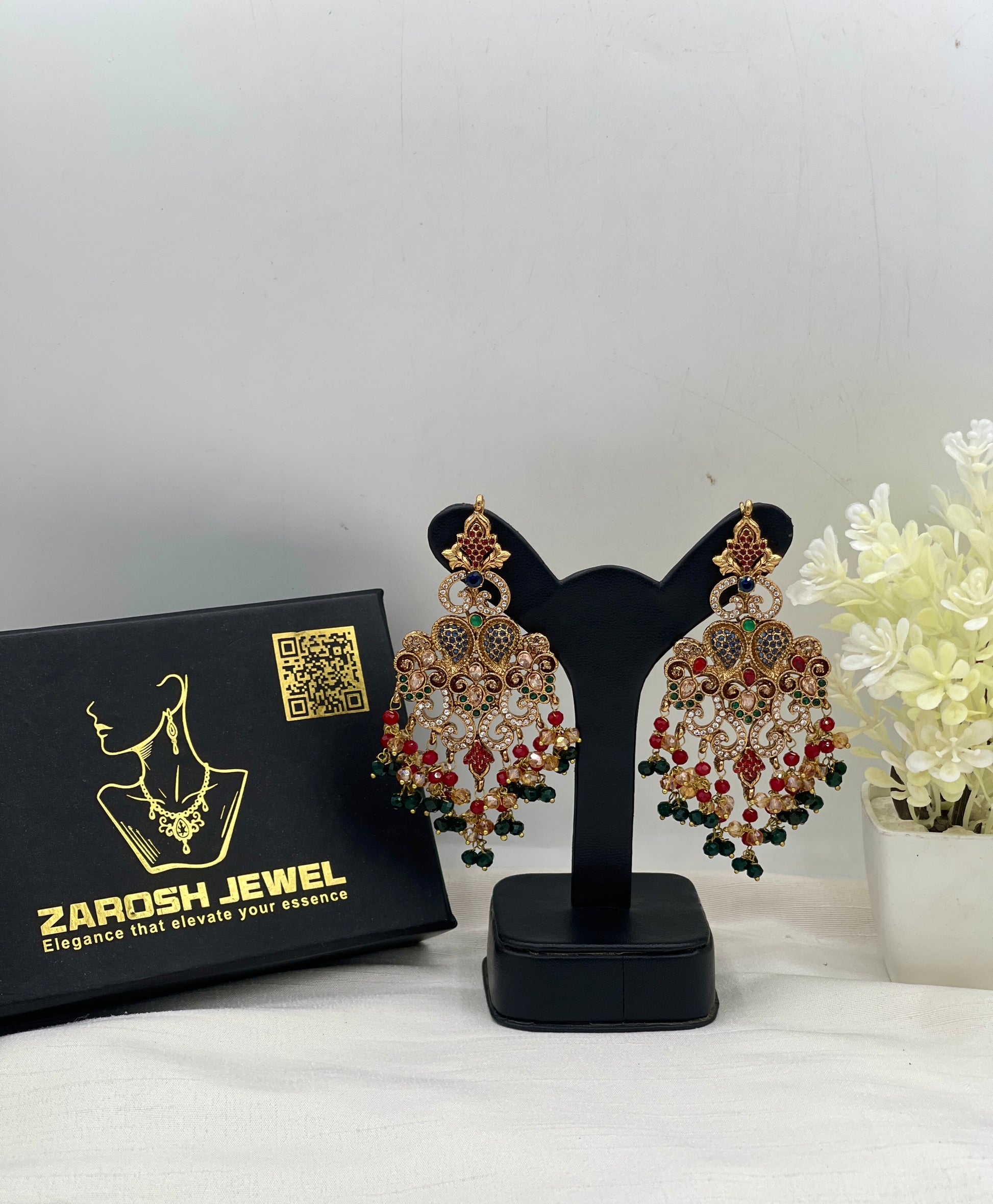 Yashfeen chandelier Earring