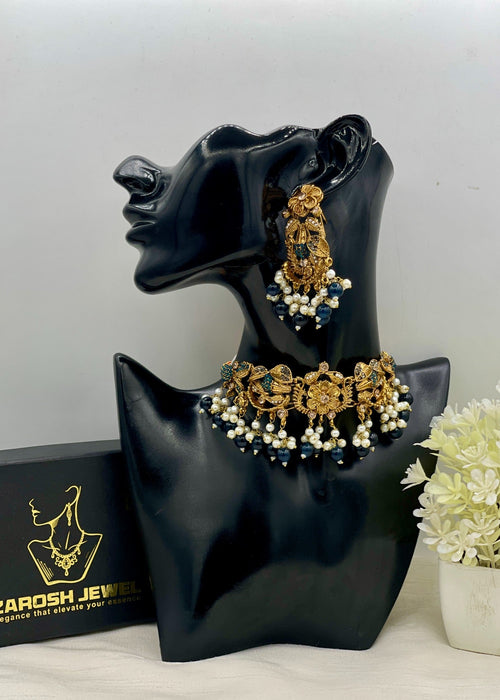 Shop the Zahida Heritage Choker Set from Zarosh Jewel