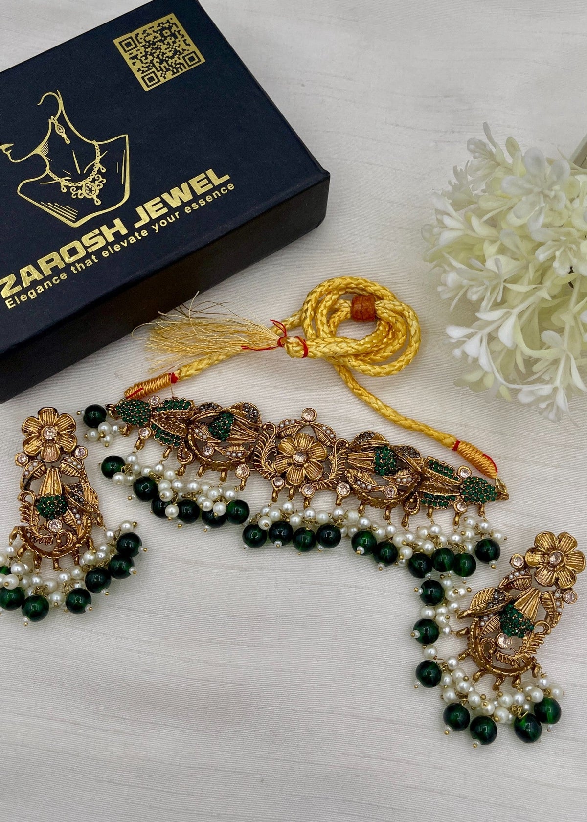 Shop the Zahida Heritage Choker Set from Zarosh Jewel