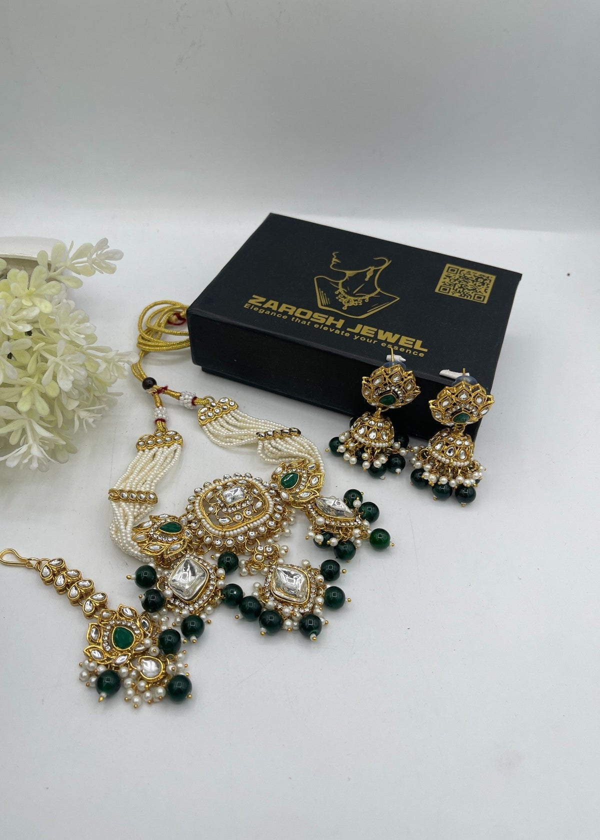 Zahra Kundan Choker Set by Zarosh Jewel