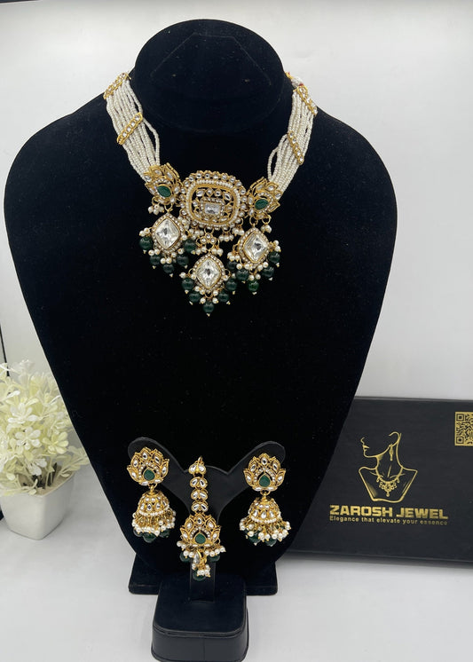 Shop the Zahra Kundan Choker Set from Zarosh Jewel