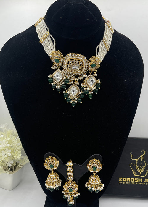 Shop the Zahra Kundan Choker Set from Zarosh Jewel