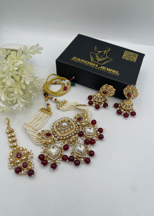 Shop the Zahra Kundan Choker Set from Zarosh Jewel