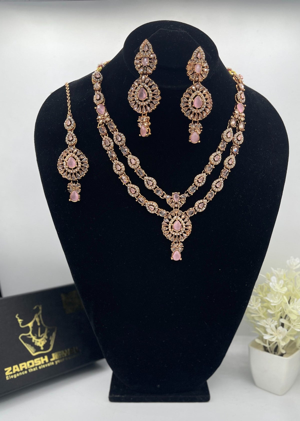 Shop the Zaira Heritage Necklace Set from Zarosh Jewel