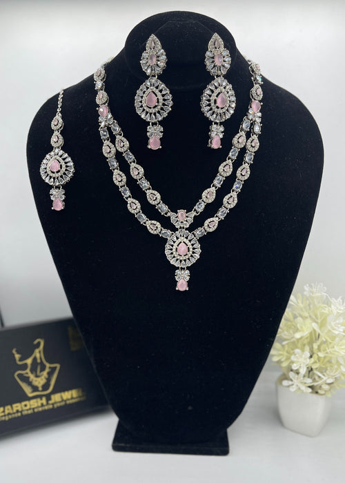 Shop the Zaira Heritage Necklace Set from Zarosh Jewel