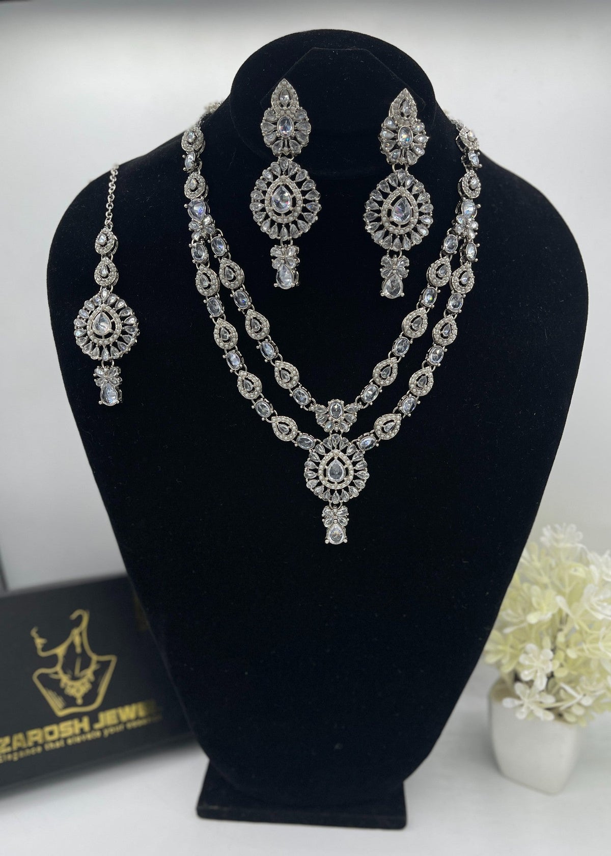 Shop the Zaira Heritage Necklace Set from Zarosh Jewel