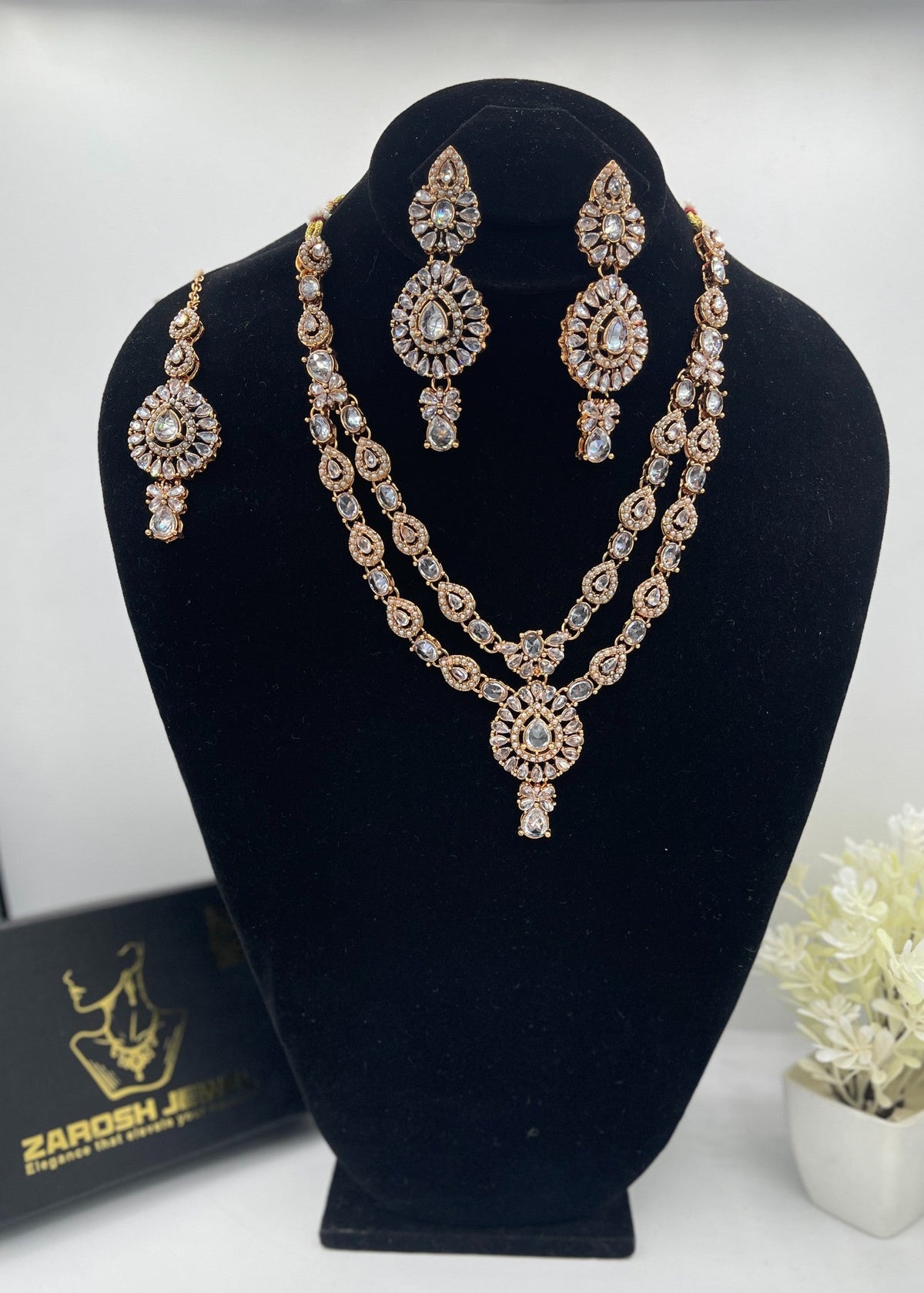 Shop the Zaira Heritage Necklace Set from Zarosh Jewel