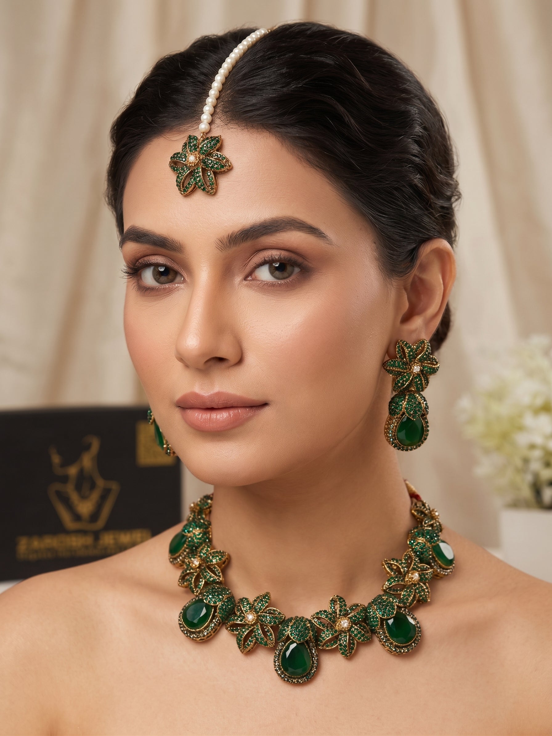 Zakiya Heritage Choker Set