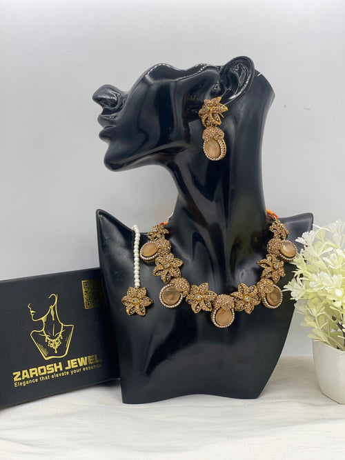Zakiya Heritage Choker Set