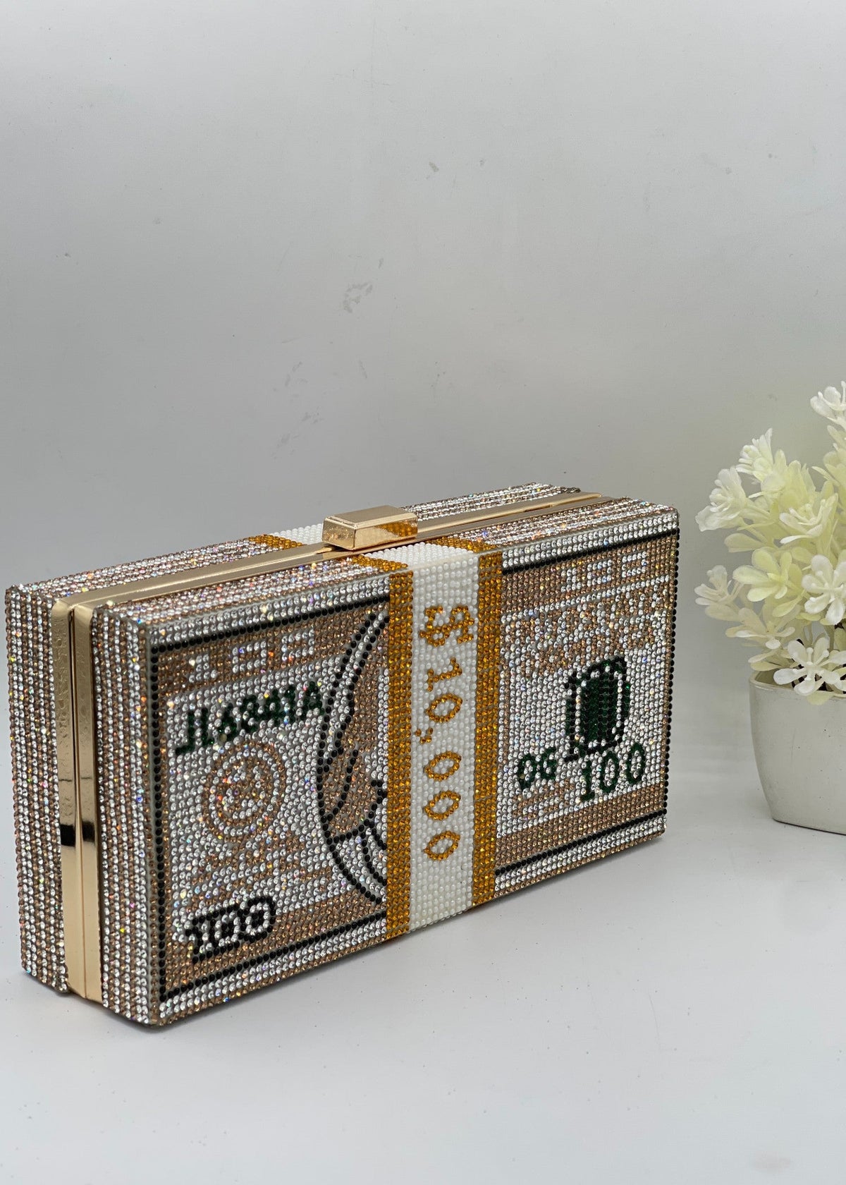 Shop the Zara Luxury Crystal Clutch from Zarosh Jewel