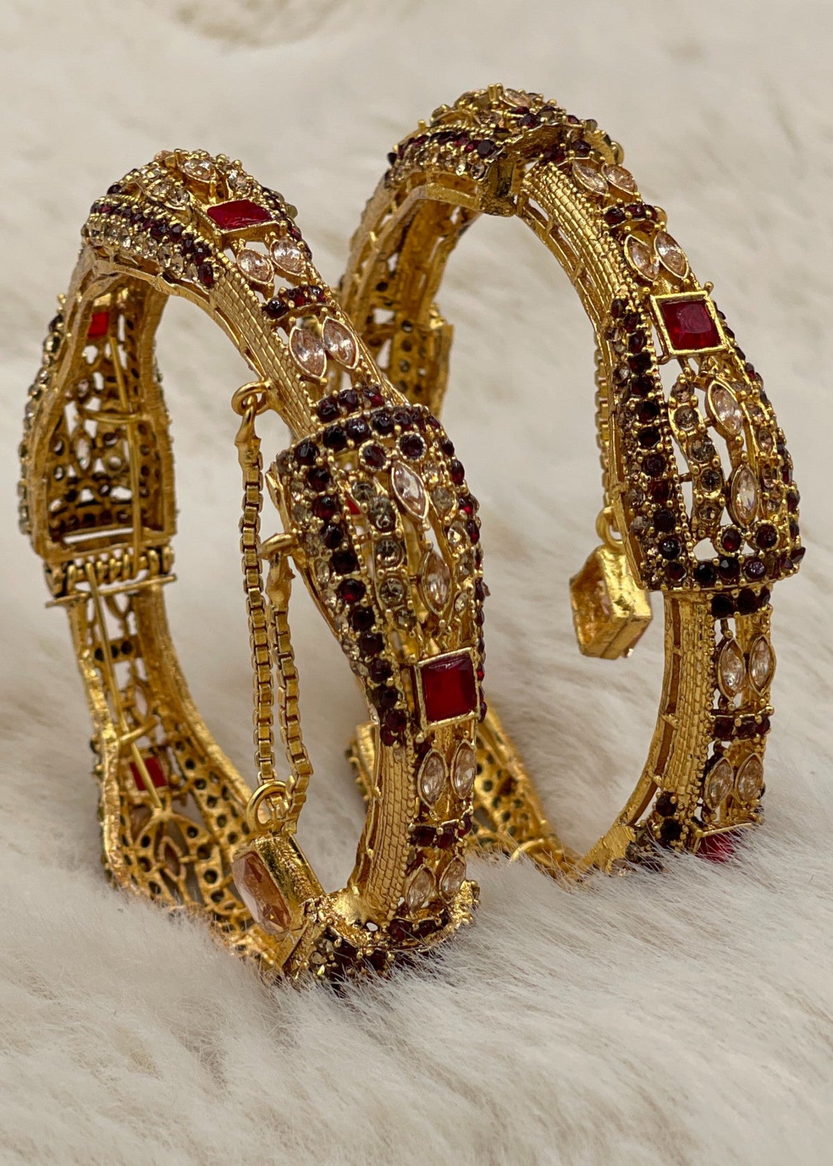 Shop the Zayna Openable Bangles from Zarosh Jewel