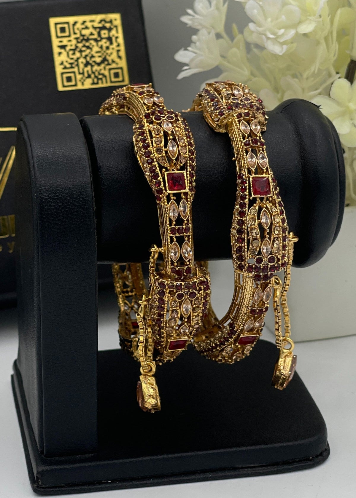 Shop the Zayna Openable Bangles from Zarosh Jewel