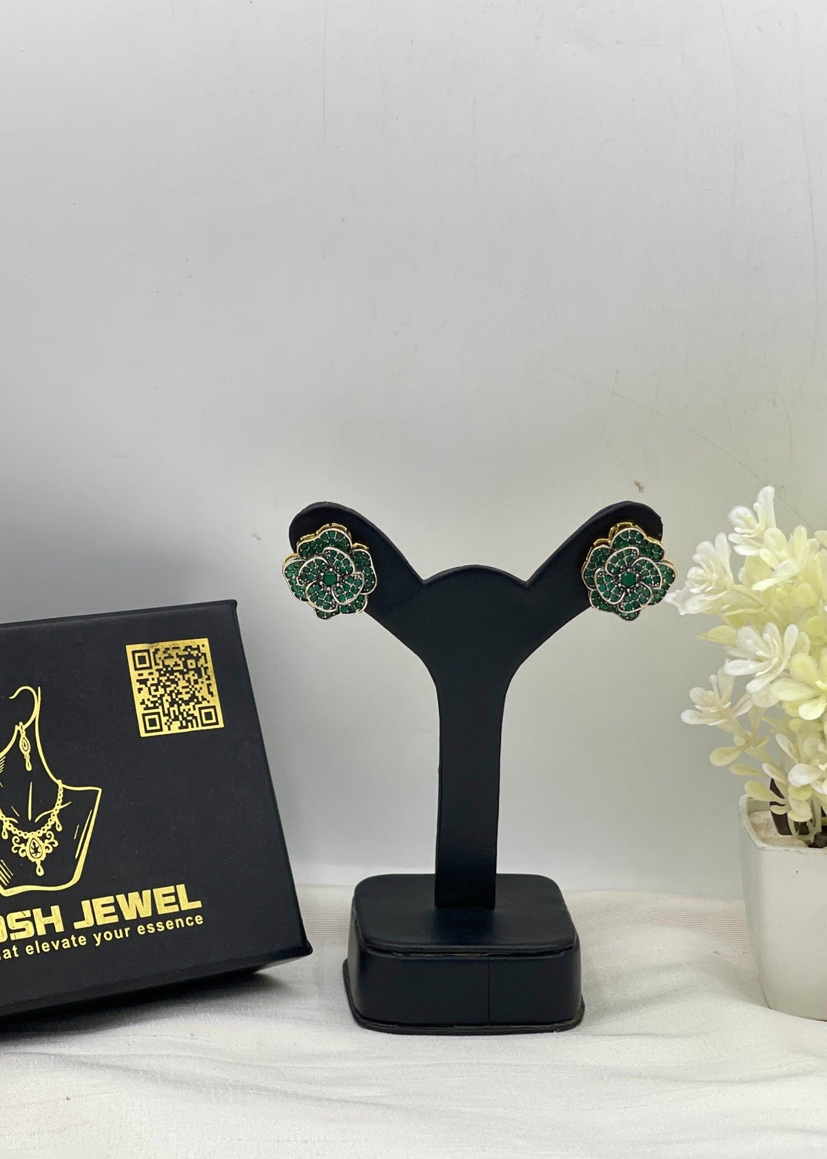 Shop the Zaynab Traidational Earring from Zarosh Jewel
