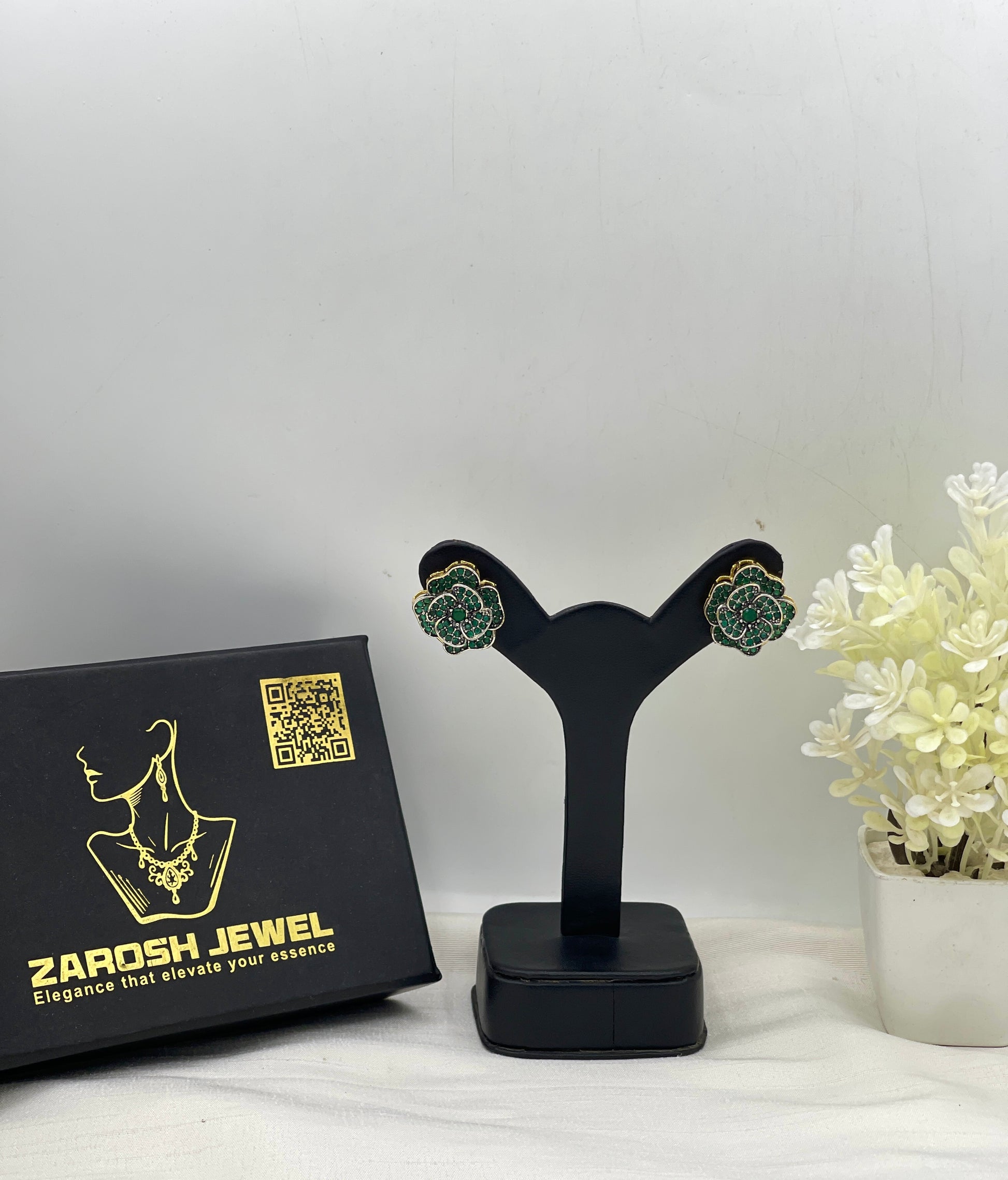 Zaynab Traidational Earring