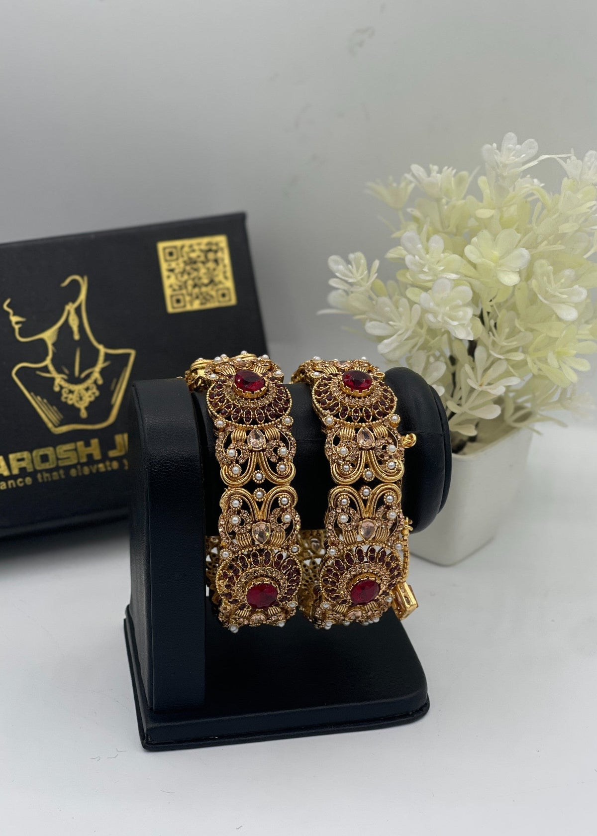 Shop the Zeb Openable Bangles from Zarosh Jewel