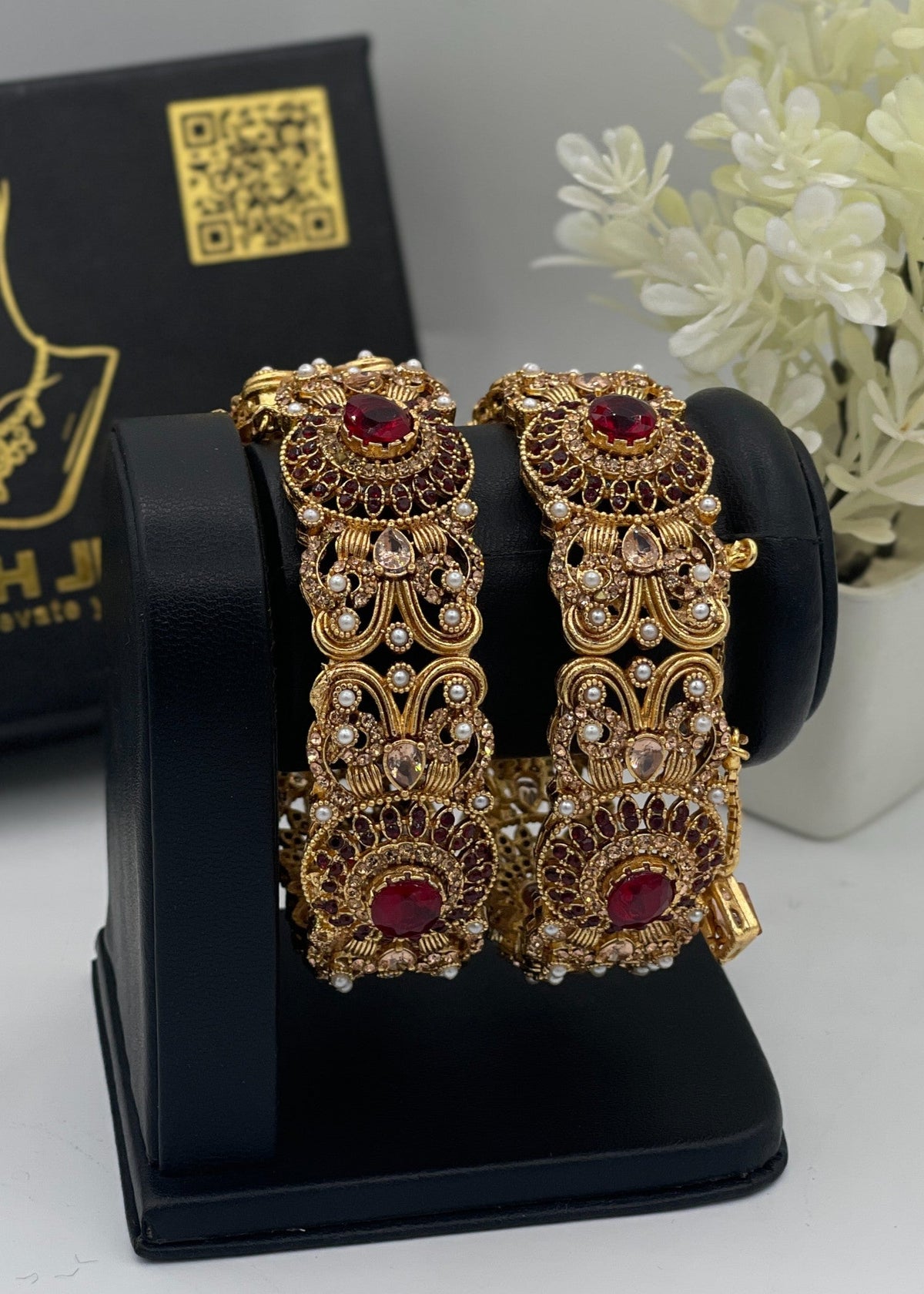Shop the Zeb Openable Bangles from Zarosh Jewel