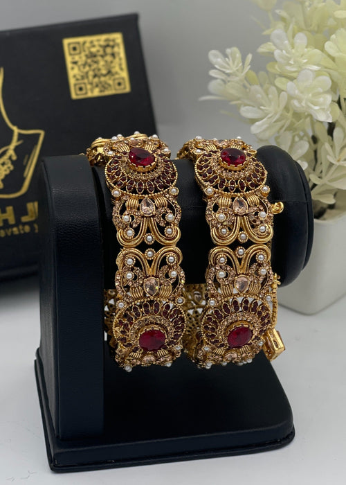 Shop the Zeb Openable Bangles from Zarosh Jewel