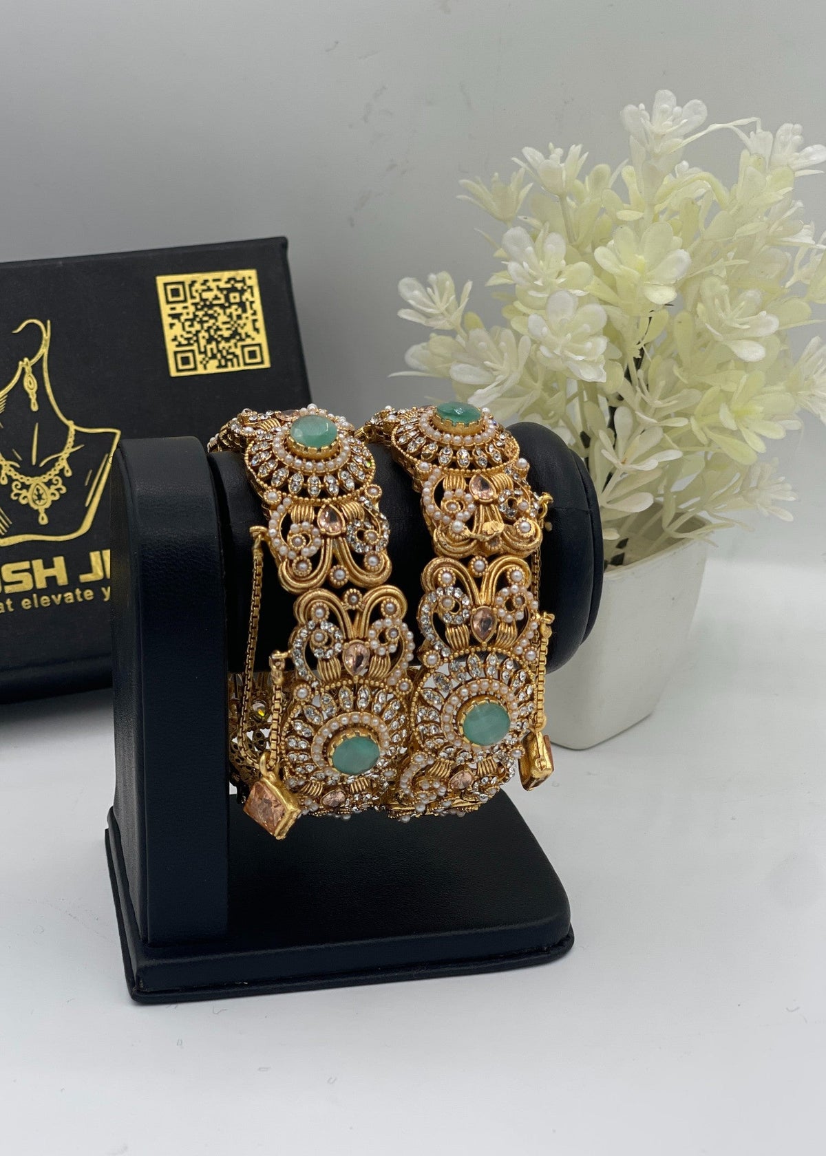 Shop the Zeb Openable Bangles from Zarosh Jewel
