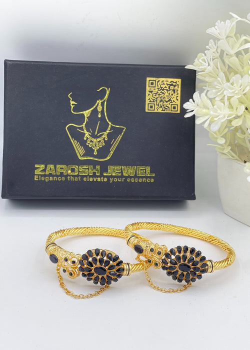 Shop the Zeenat Heritage Kadas from Zarosh Jewel