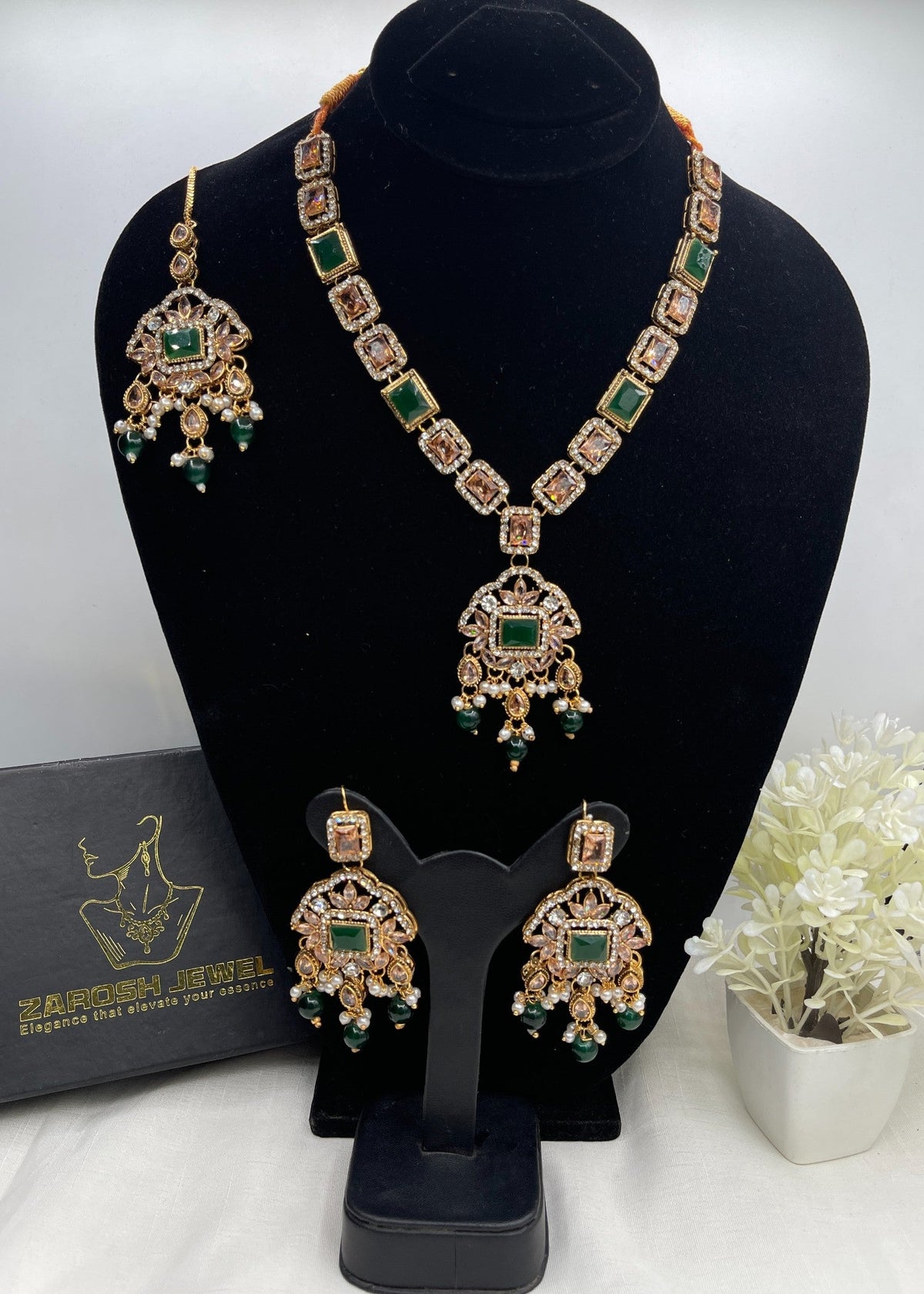 Shop the Zoe Necklace Set from Zarosh Jewel