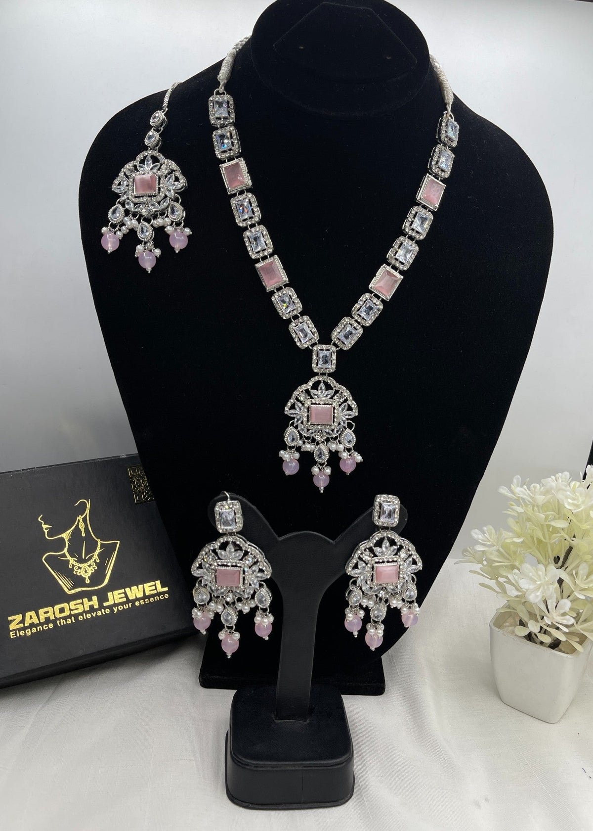 Shop the Zoe Necklace Set from Zarosh Jewel