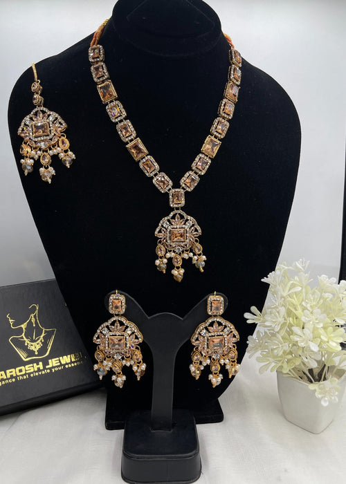 Shop the Zoe Necklace Set from Zarosh Jewel