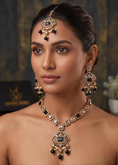 Shop the Zoe Necklace Set from Zarosh Jewel