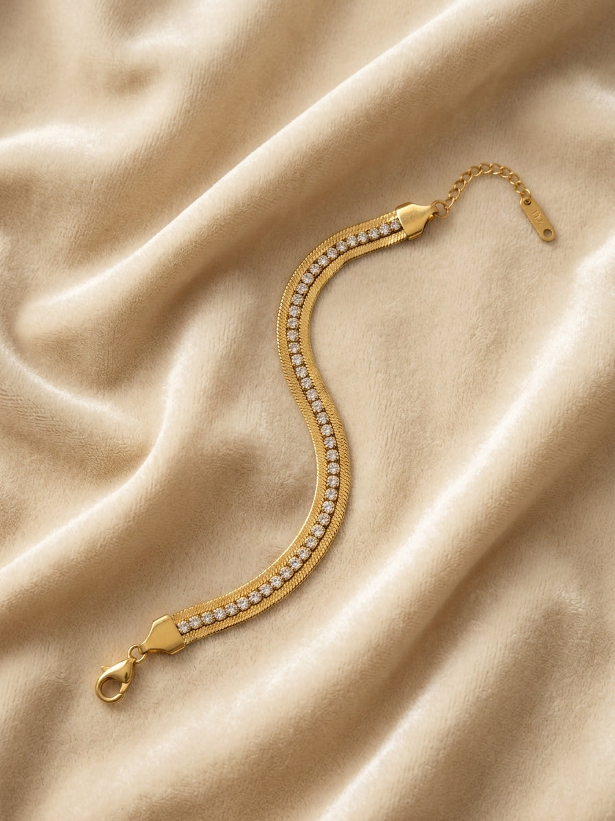Shop the Zofishan Bracelet from Zarosh Jewel