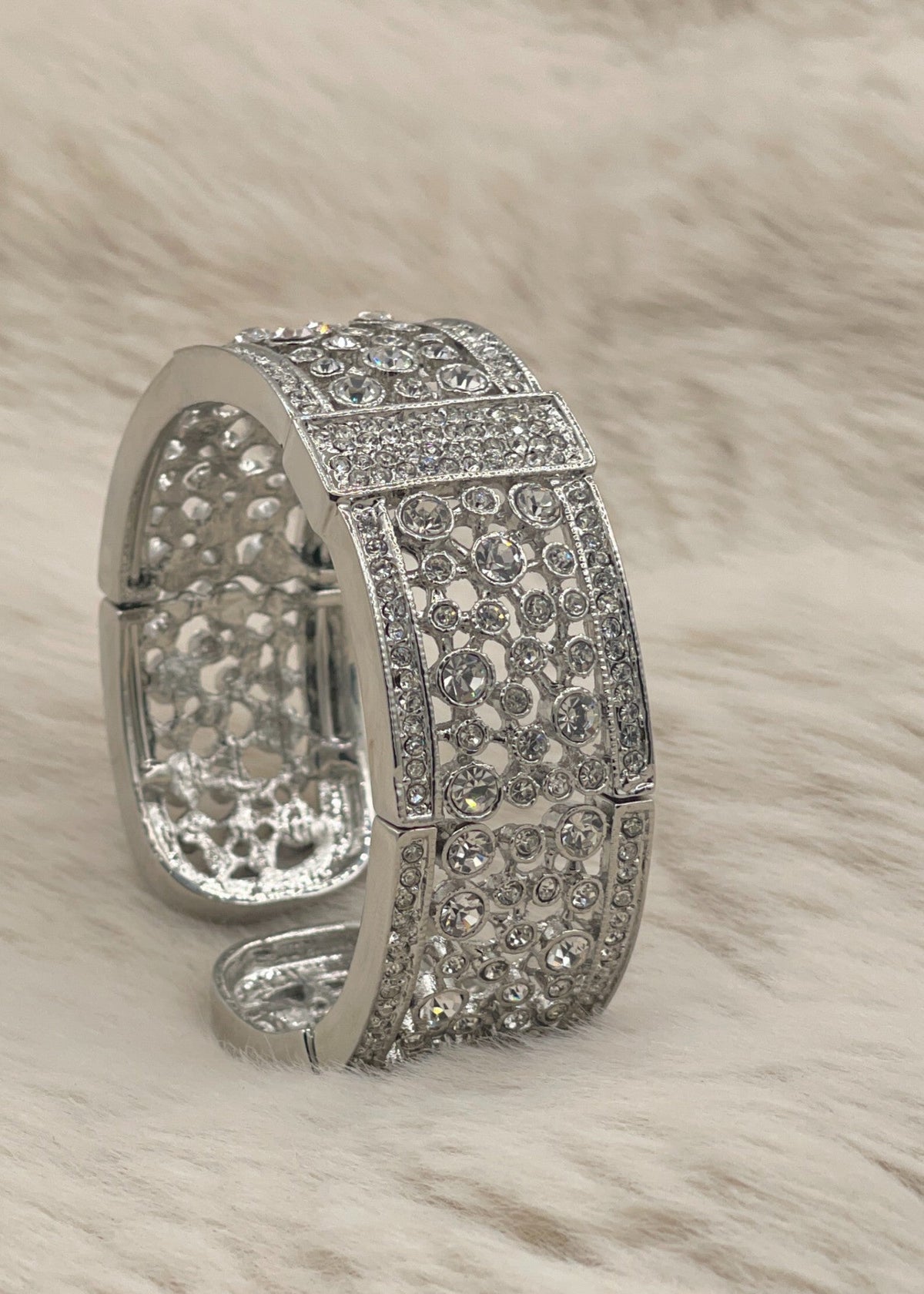 Shop the Zoya Heritage Kada from Zarosh Jewel