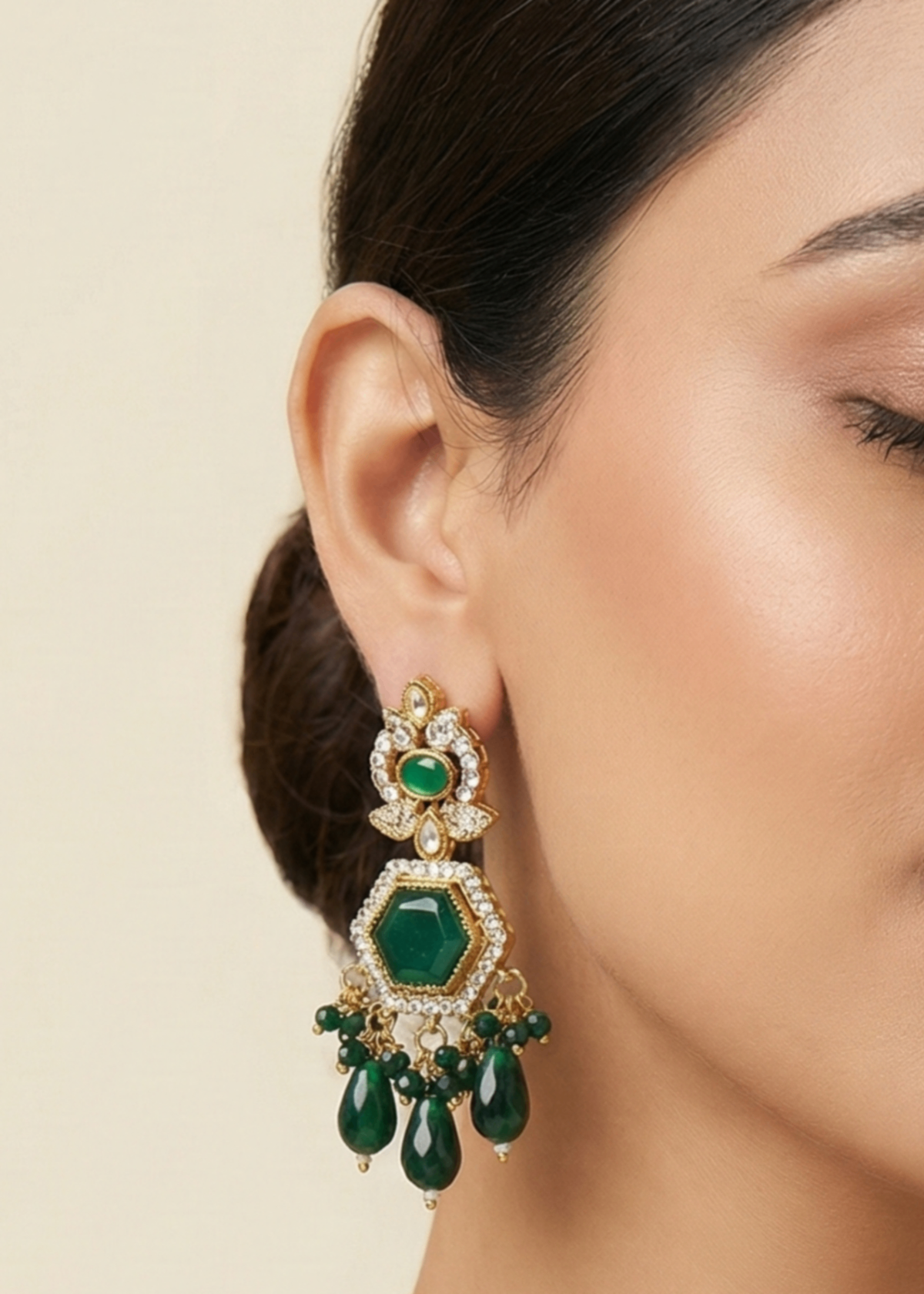 Shop the Zoya Necklace Set from Zarosh Jewel