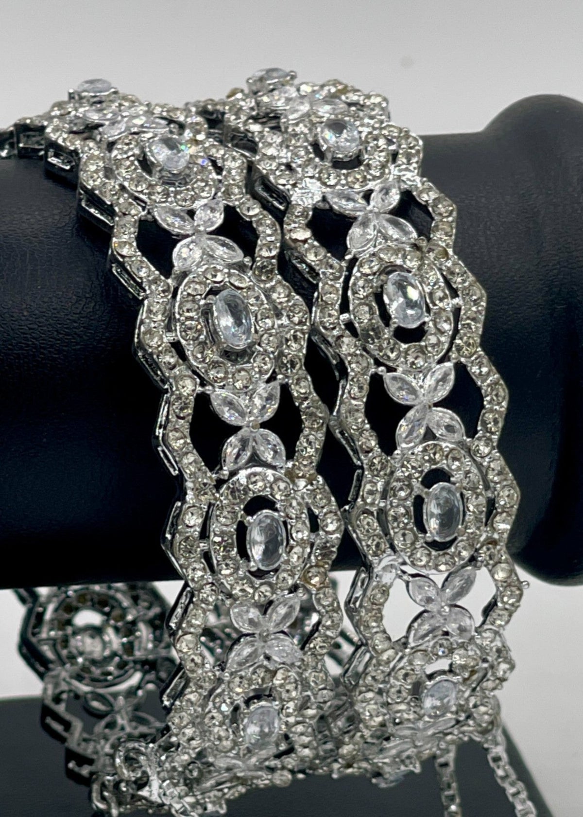 Shop the Zunaira Luxe Bangles Openable from Zarosh Jewel
