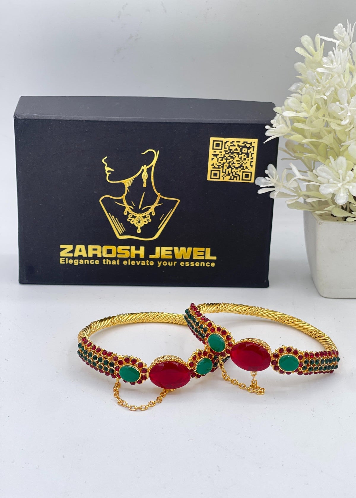 Shop the Zunairah Heritage Kada from Zarosh Jewel