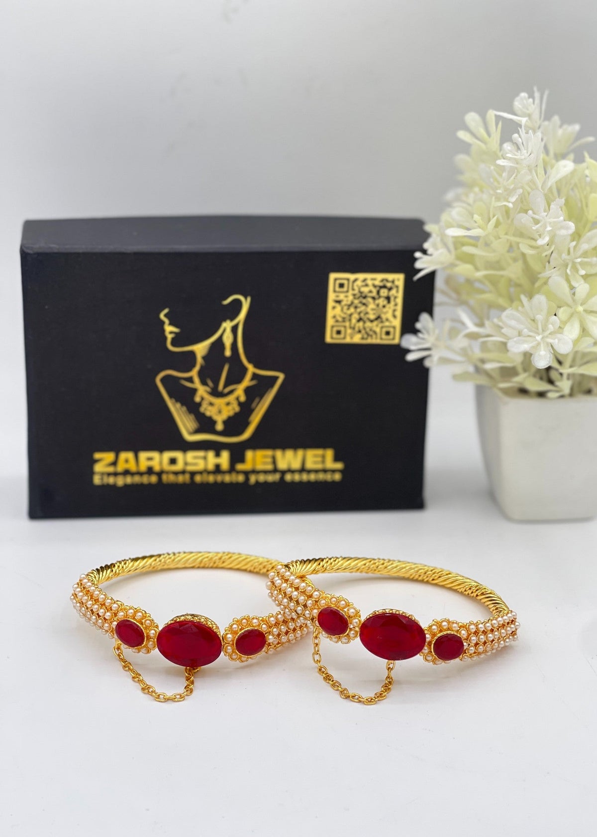 Shop the Zunairah Heritage Kada from Zarosh Jewel
